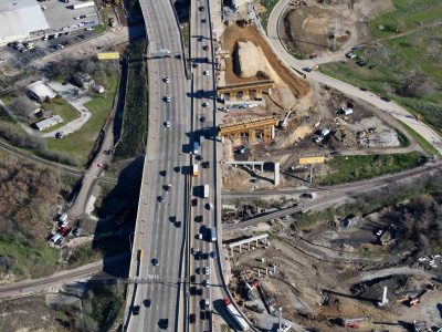 February 2016: 35W just north of Spur 280 looking north