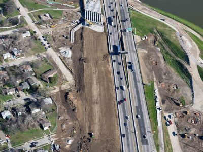 February 2016: 35W just south of the Trinity River looking north