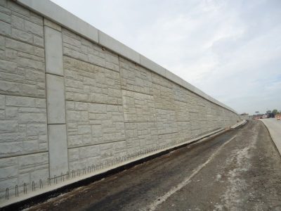 September 2013: Retaining wall at Holiday Lane