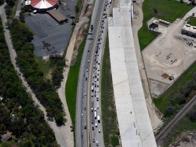 35W north of Northside Dr.Yucca Ave. looking south
