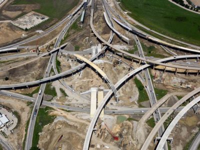 April 2016: 35W at 35W-820 intchg looking N