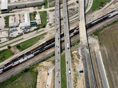 35W north of E Long Ave. looking southbound