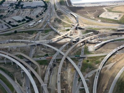 820 at the 35W and 820 interchange looking westbound