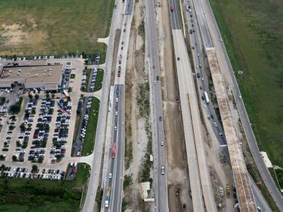 820 just east of I-35W looking east