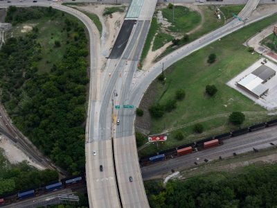 Spur 280 just west of I-35W looking east