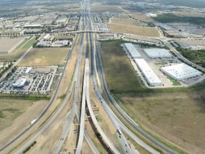 August 2014: 35W/820 Interchange facing Eastbound