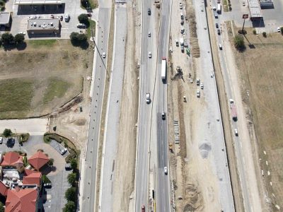 October 2015: 35W just north of Meacham Blvd. looking south
