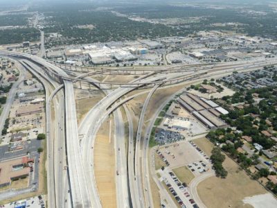 August 2014: 820/121/183 facing Southeast