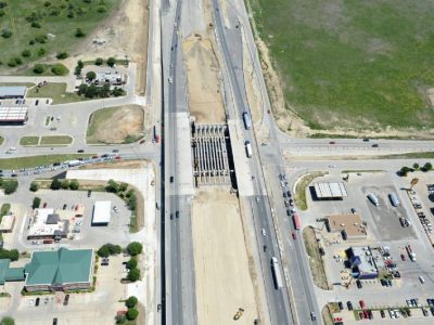 April 2013: IH 820 at Beach Street