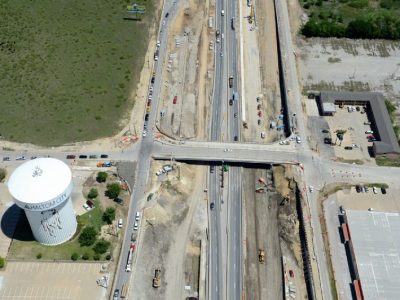 April 2013: IH 820 at Haltom Road