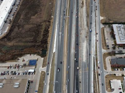 820 at Riverside Dr looking west