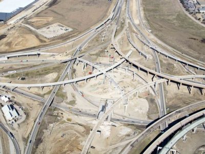 January 2016: 35W at the I-35WI-820 interchange looking north