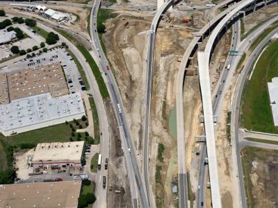 April 2016: 35W south of IH 820 looking N