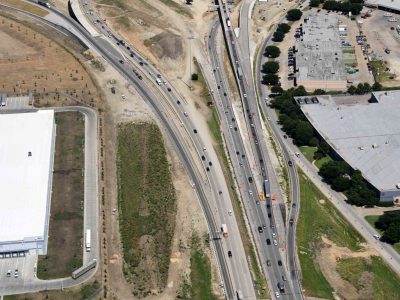 EB 820 at Mark IV Pkwy.