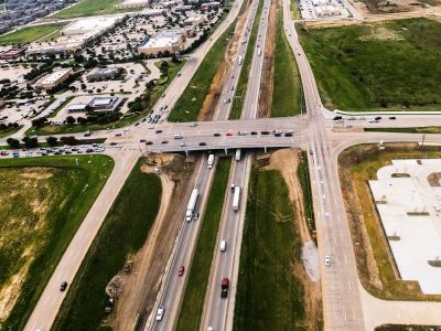 I-35W at Heritage Trace Pkwy. looking south