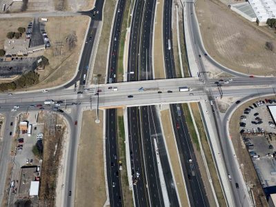 I-35W at NE 28th St. looking northbound