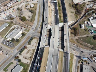 I-35W at NE 33rd St. looking northbound