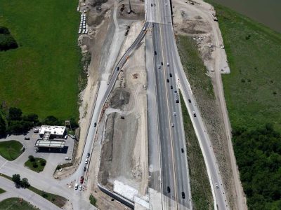 I-35W at Northside Dr. Yucca Ave. looking south