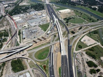 I-35W at SH 121 looking northbound