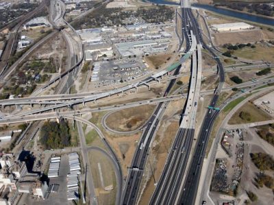 I-35W at SH 121 looking northbound
