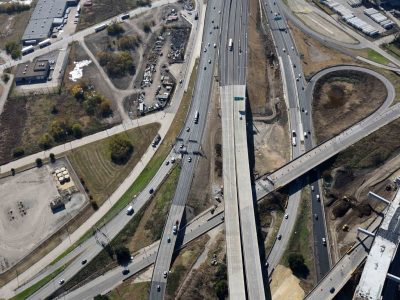 I-35W at SH 121 looking southbound