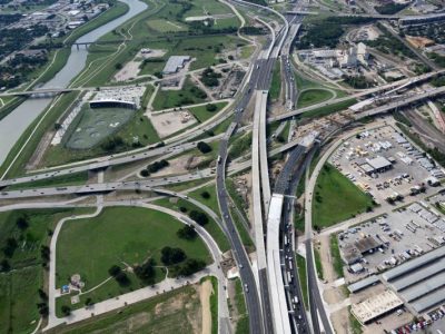 I-35W at SH 121 looking southbound