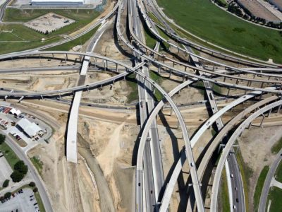 I-35W at the I-35W/I-820 interchange looking northbound