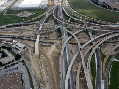 I-35W at the I-35W/I-820 interchange looking northbound