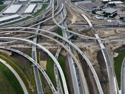 I-35W at the I-35W/I-820 interchange looking southbound