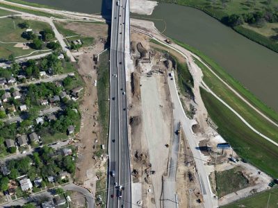 I-35W at the Trinity River looking north