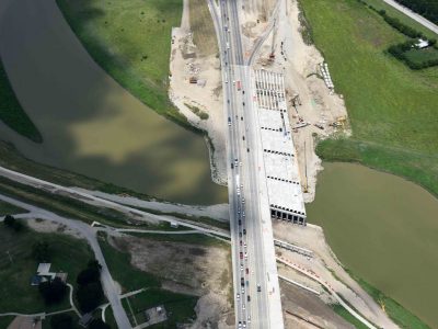I-35W at the Trinity River looking northbound