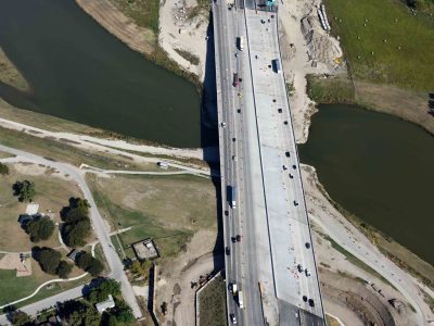 I-35W at the Trinity River looking northbound