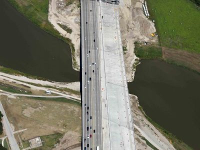 I-35W at the Trinity River looking northbound