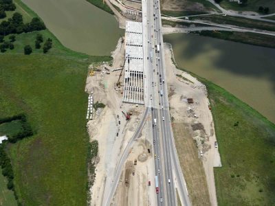 I-35W at the Trinity River looking southbound