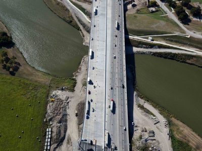 I-35W at the Trinity River looking southbound
