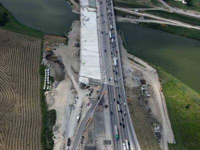 I-35W at the Trinity River looking southbound