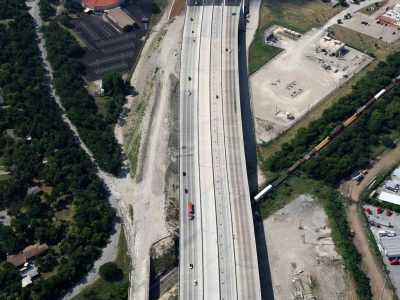 I-35W between NE 28th St. and Northside Dr. looking southbound