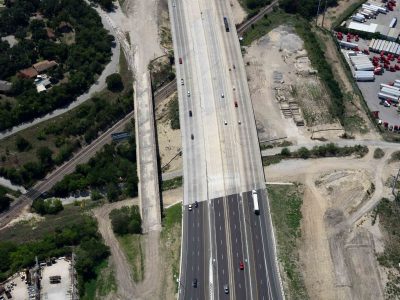 I-35W between NE 28th St. and Northside Dr. looking southbound