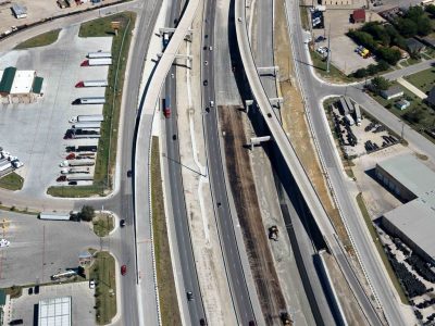 I-35W just north of 28th St. looking northbound