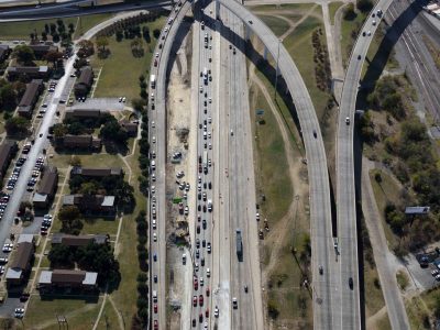 I-35W just north of I-30 looking southbound