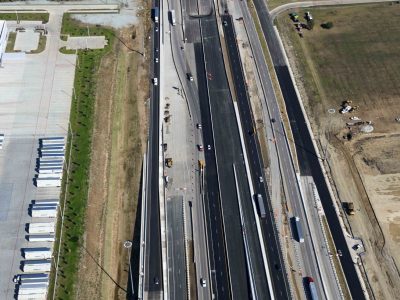 I-35W just north of I-820 looking northbound