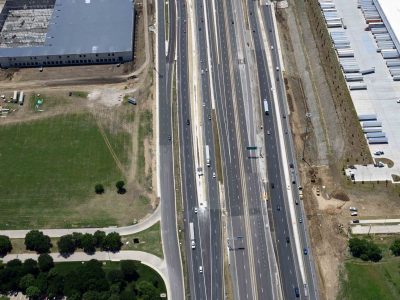 I-35W just north of I-820 looking southbound