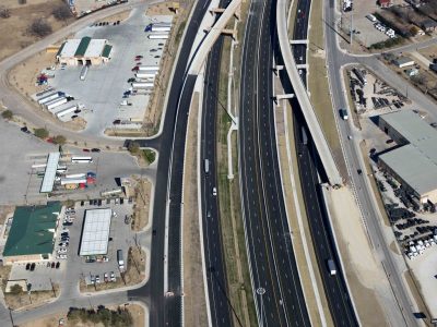I-35W just north of NE 28th St. looking northbound