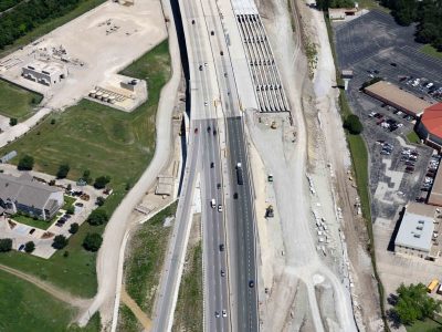 I-35W just north of Northside Dr. Yucca Ave. looking north