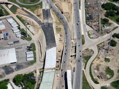 I-35W just south of SH 121 looking north