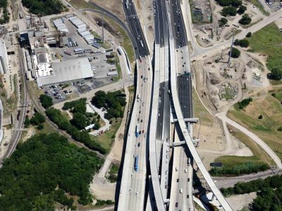 I-35W just south of SH 121 looking northbound