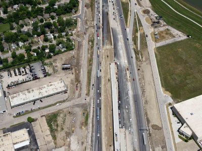 I-35W just south of the Trinity River looking northbound