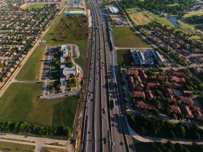 I-35W north of the I-35W/I-820 interchange looking north