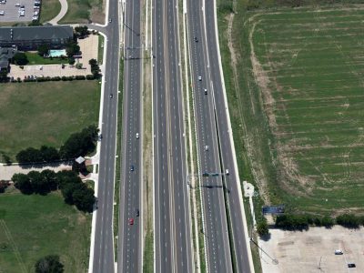 I-35W south of Meacham Blvd. looking southbound