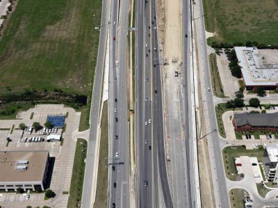 I-820 at Riverside Dr. looking west